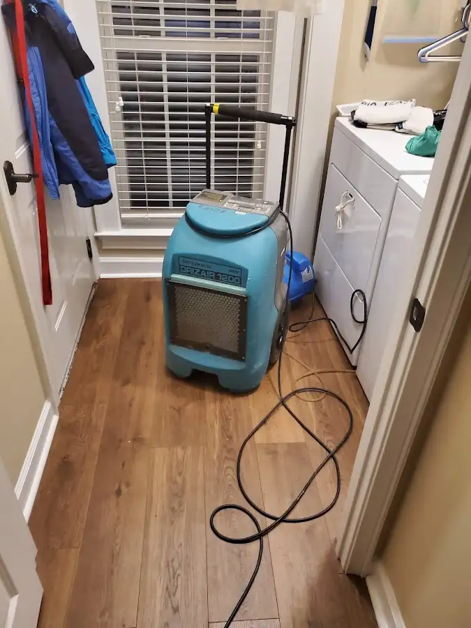 Commercial dehumidifier deployed for Flood Damage Cleanup in Tahlequah